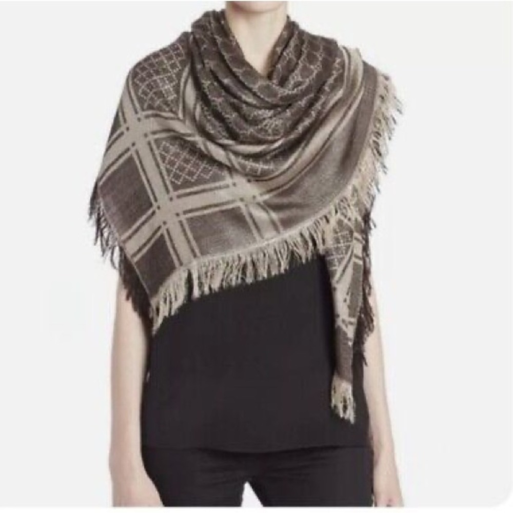 New Gucci GG Guccissima Monogram Scarf in Brown - Picture 3 of 10